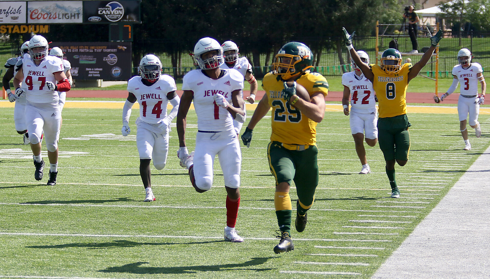 091122-BHSU1.jpg